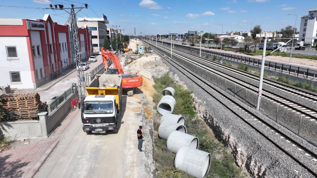 Konya ulaşımında dönüm noktası! Raylar kaynamaya başladı 3